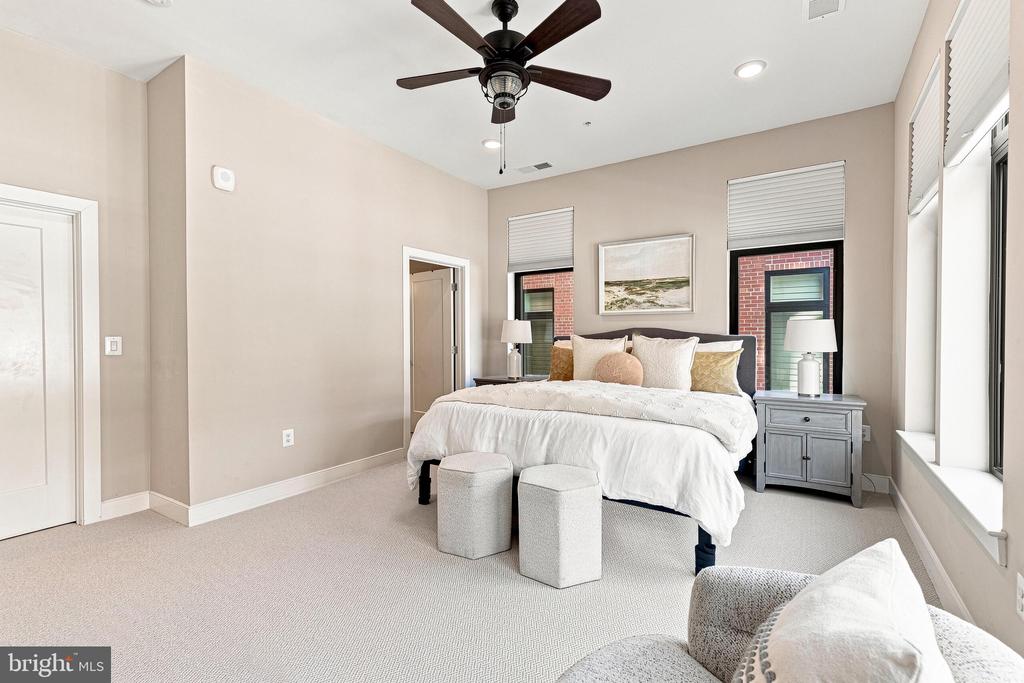 5 STATIONMASTER STREET SE Unit: 200