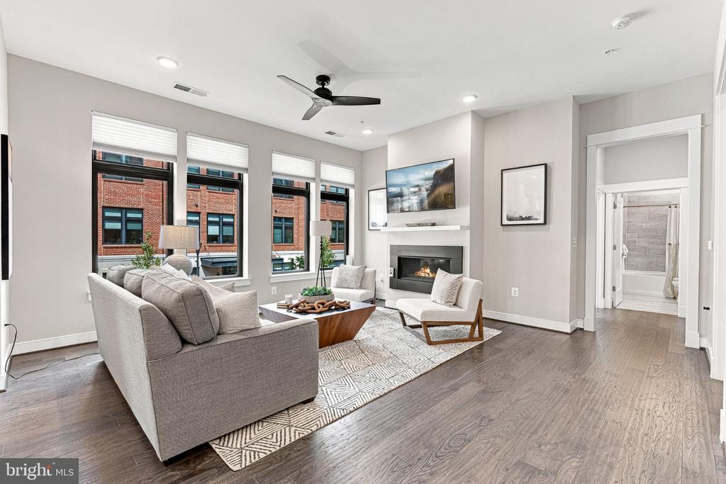 5 STATIONMASTER STREET SE Unit: 200