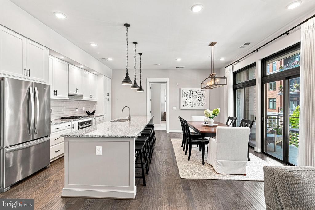 5 STATIONMASTER STREET SE Unit: 200