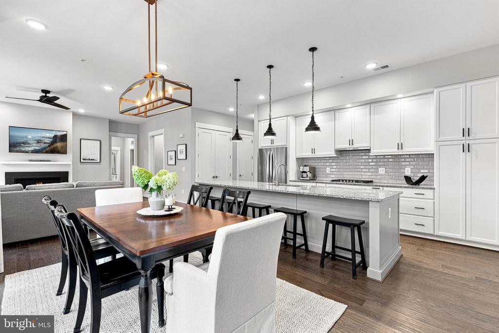 5 STATIONMASTER STREET SE Unit: 200