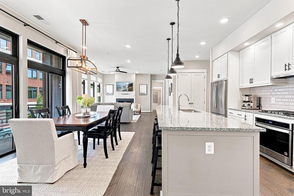 5 STATIONMASTER STREET SE Unit: 200