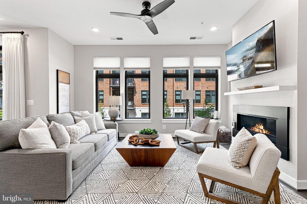 5 STATIONMASTER STREET SE Unit: 200