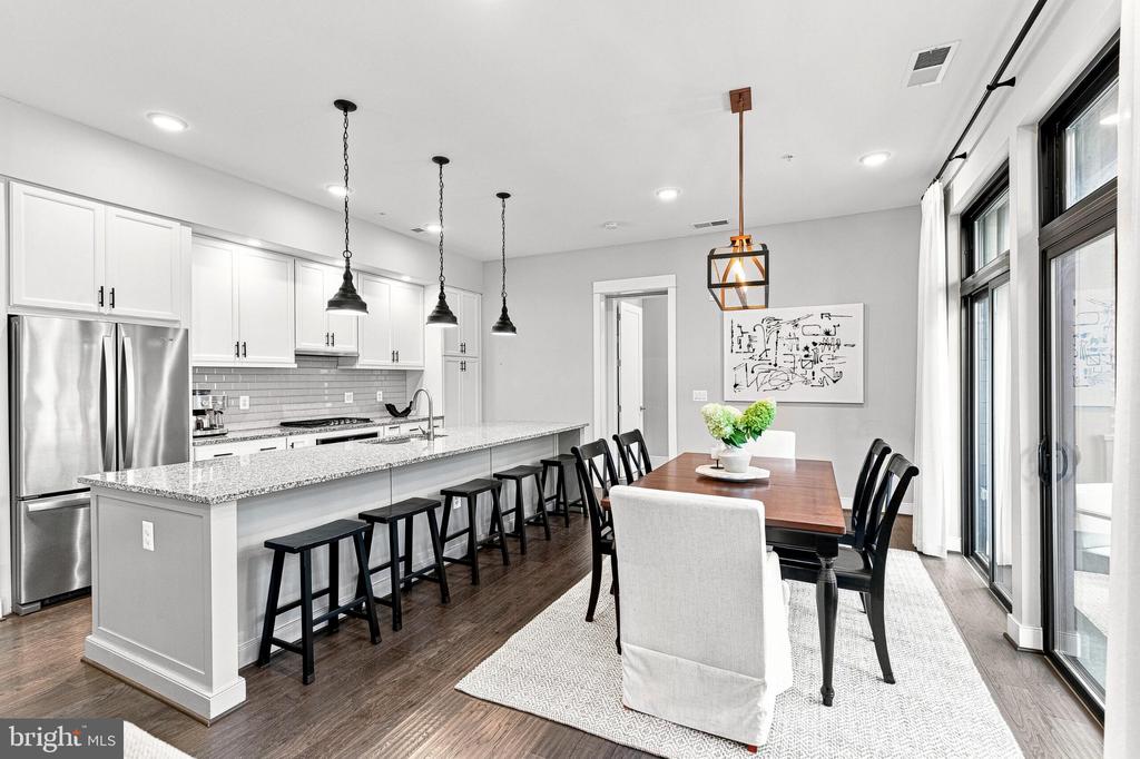 5 STATIONMASTER STREET SE Unit: 200