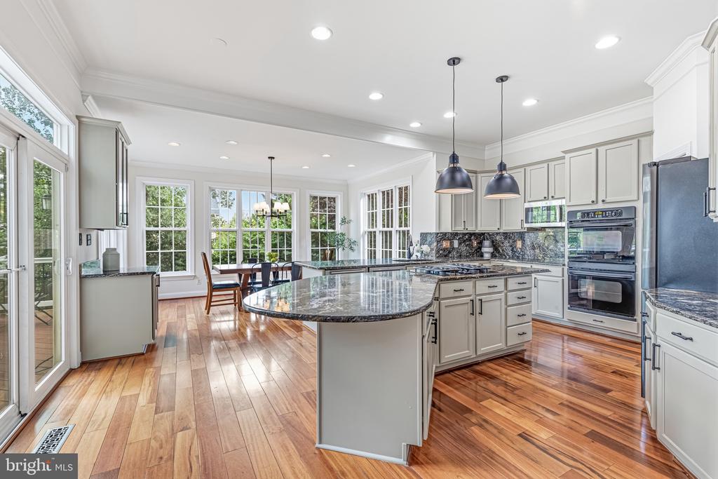 22782 COURTLAND PARK DRIVE