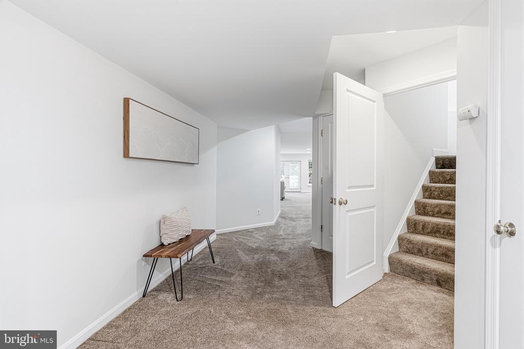 22782 COURTLAND PARK DRIVE