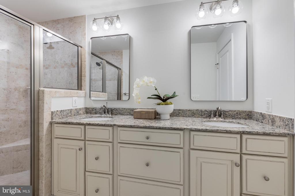 473 KORNBLAU TERRACE SE