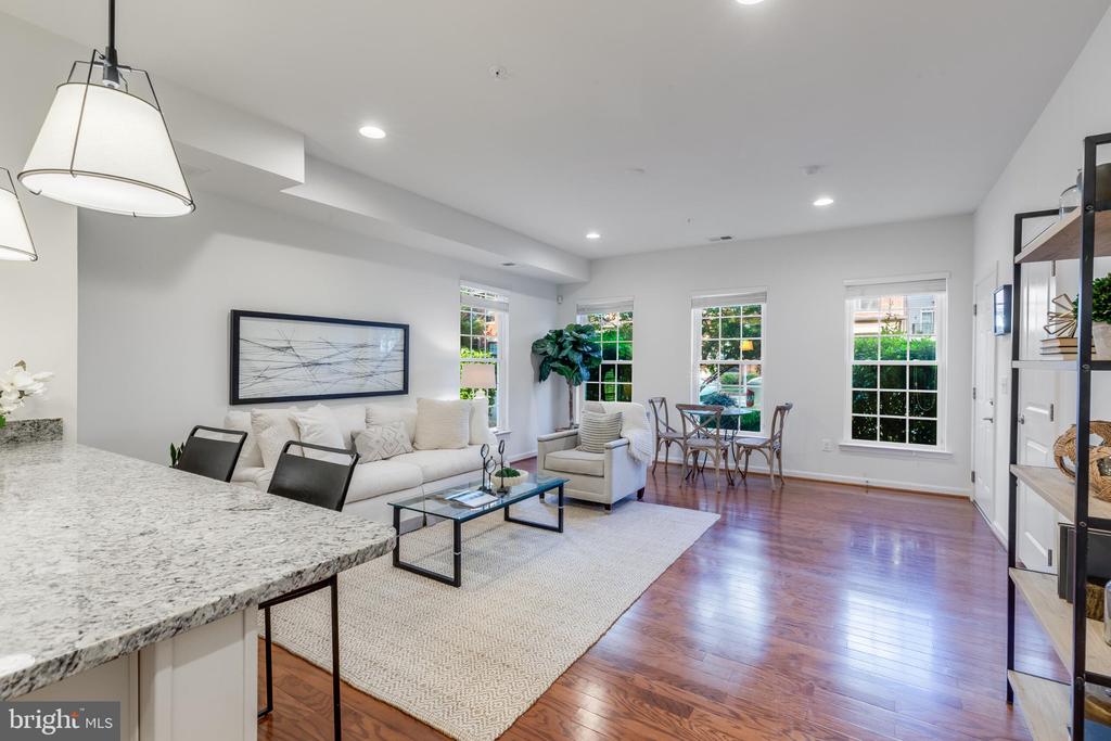 473 KORNBLAU TERRACE SE