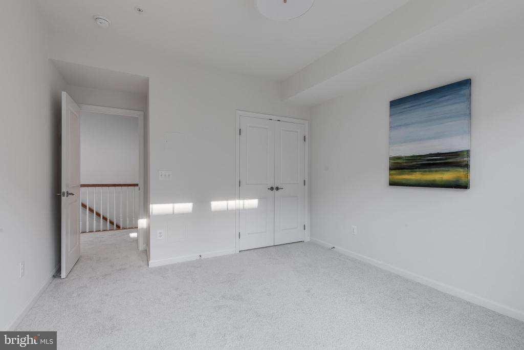 473 KORNBLAU TERRACE SE