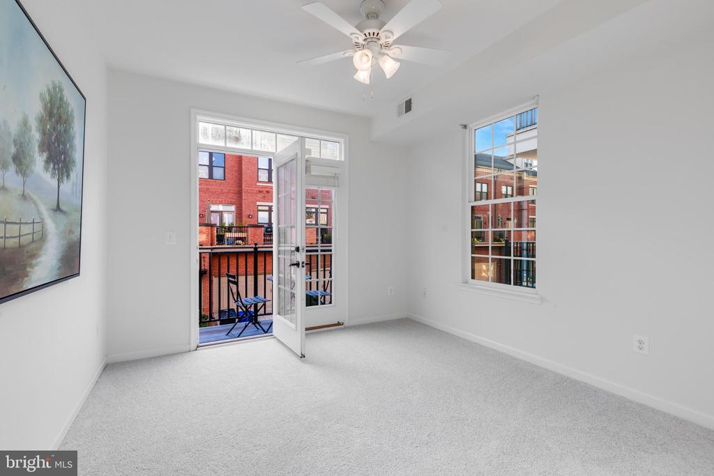 473 KORNBLAU TERRACE SE