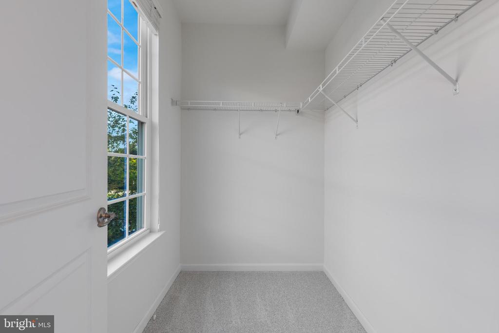 473 KORNBLAU TERRACE SE