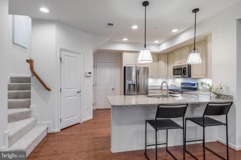 473 KORNBLAU TERRACE SE