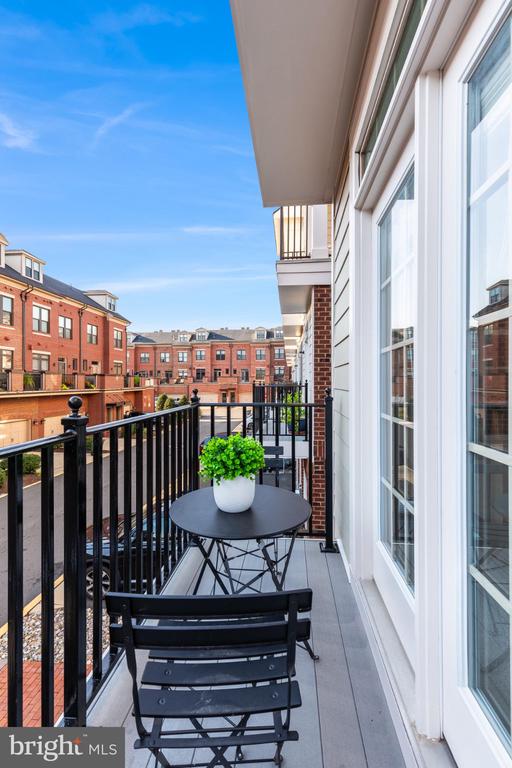 473 KORNBLAU TERRACE SE