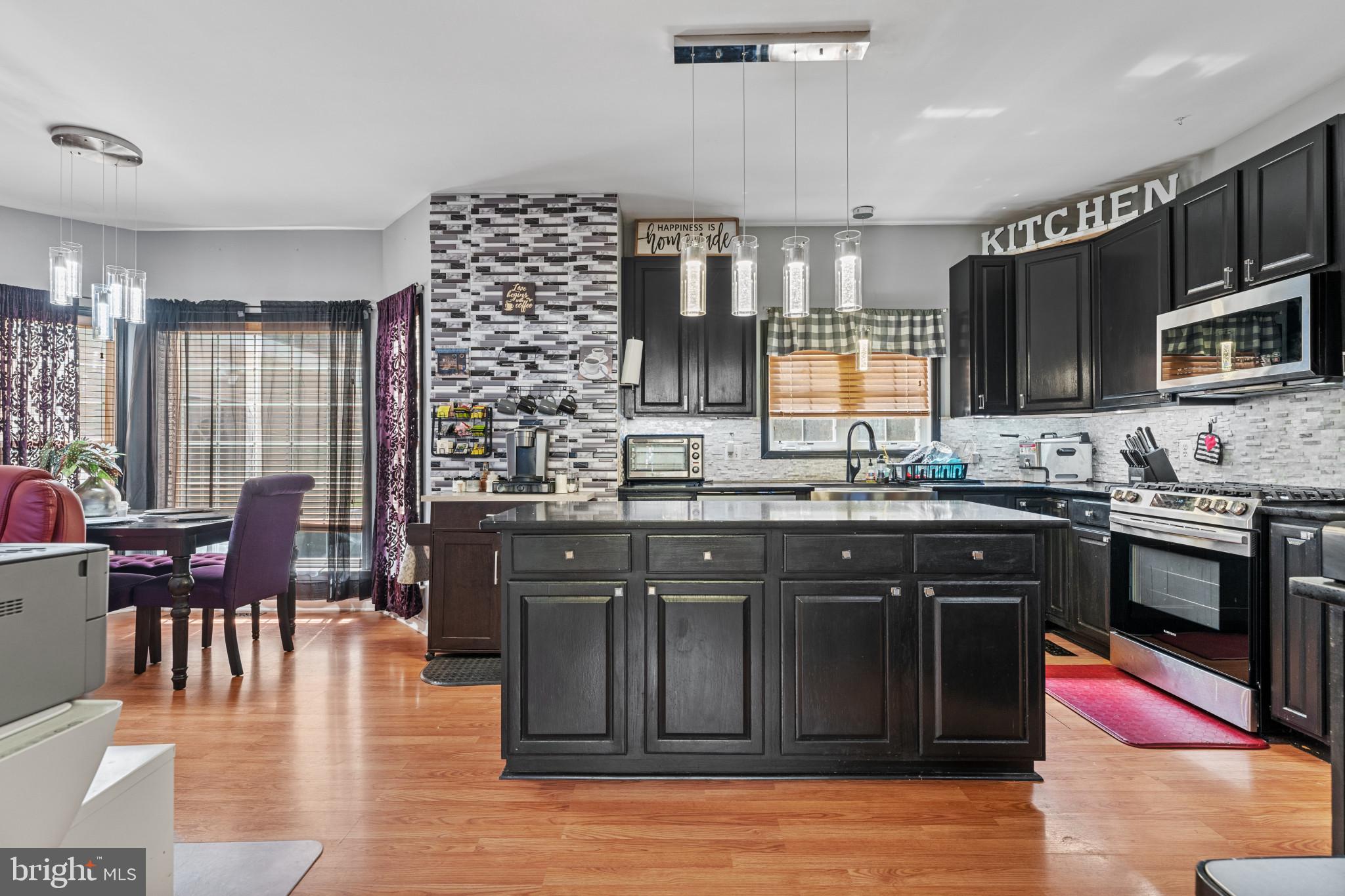 9416 Hickory Hill DRIVE
