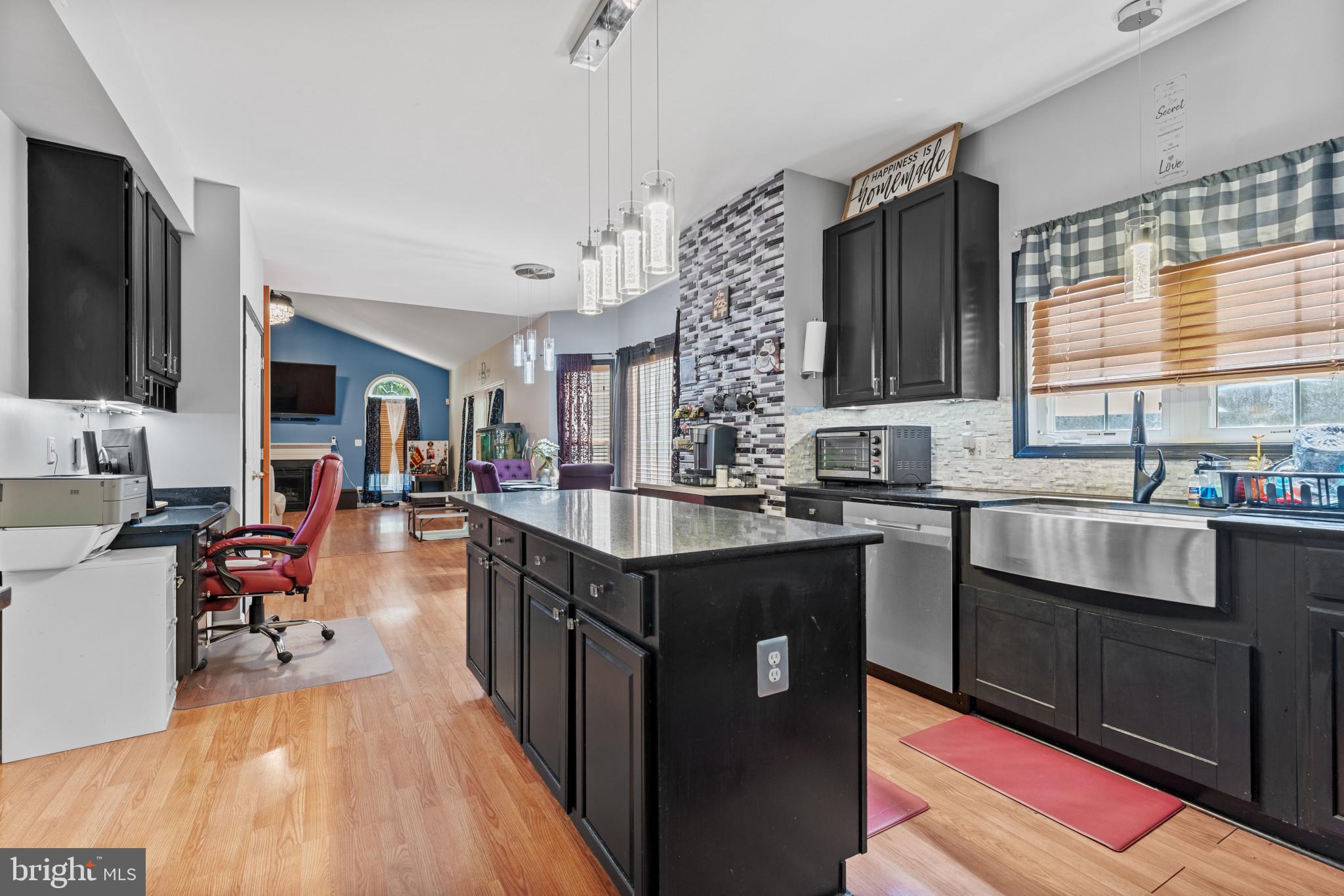 9416 Hickory Hill DRIVE