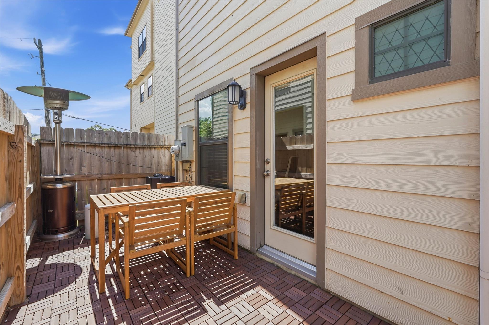 836 Garden Oaks Terrace