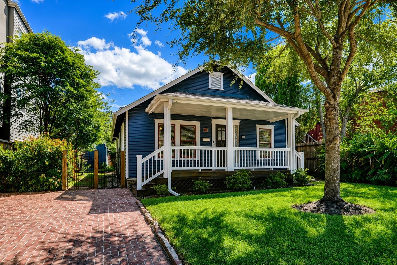 206 Aurora Street