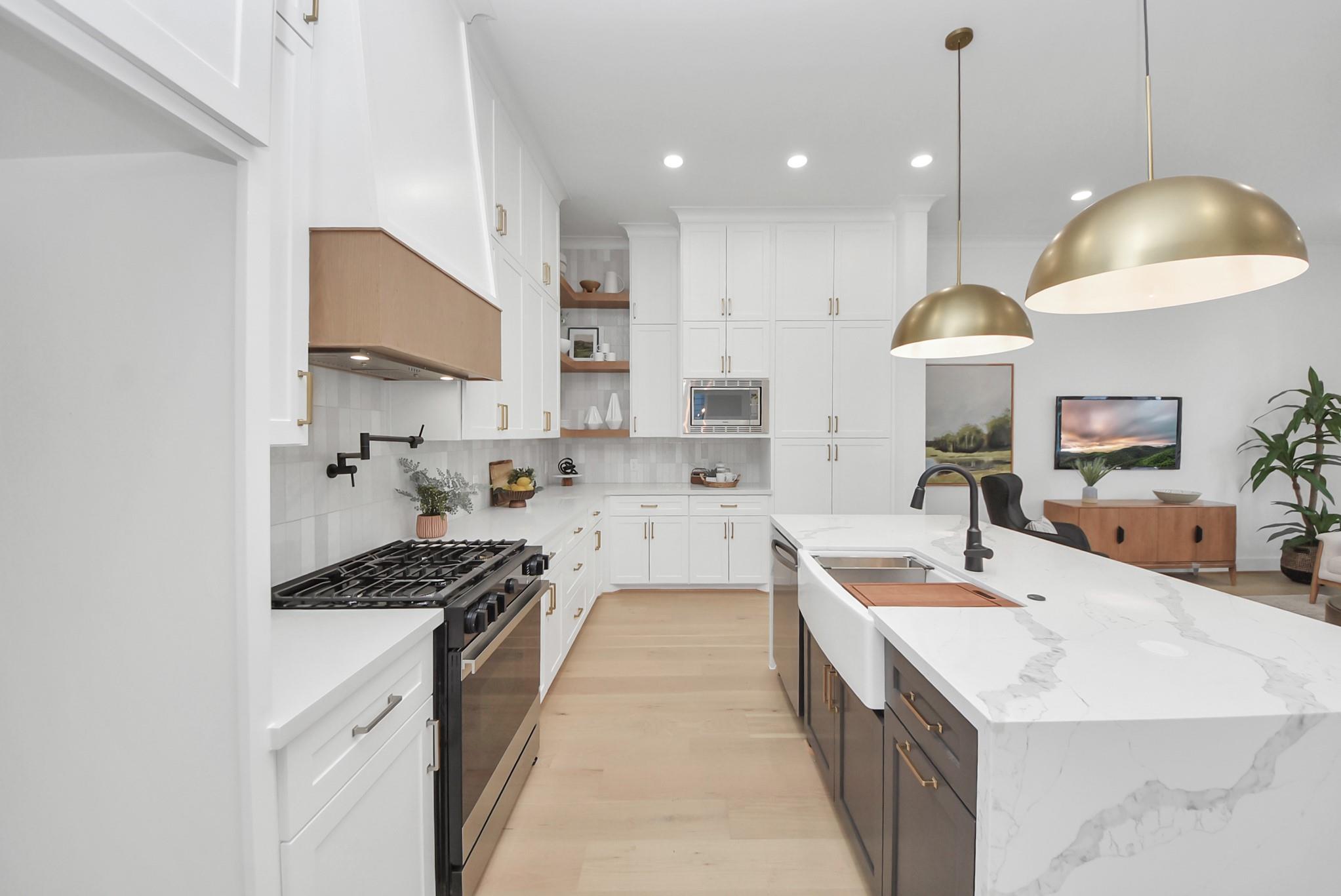 923 Fisher Street Unit: E