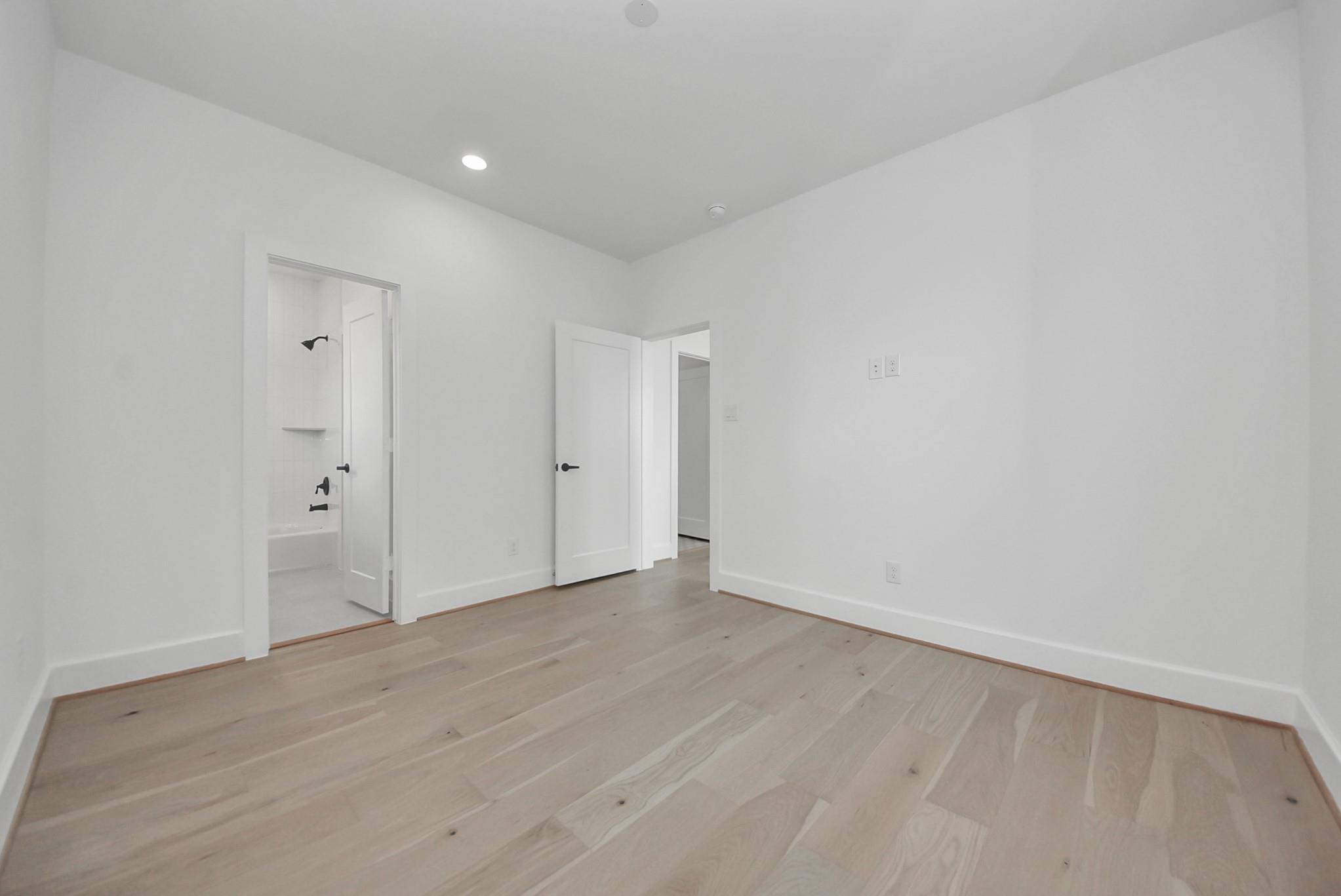 923 Fisher Street Unit: E
