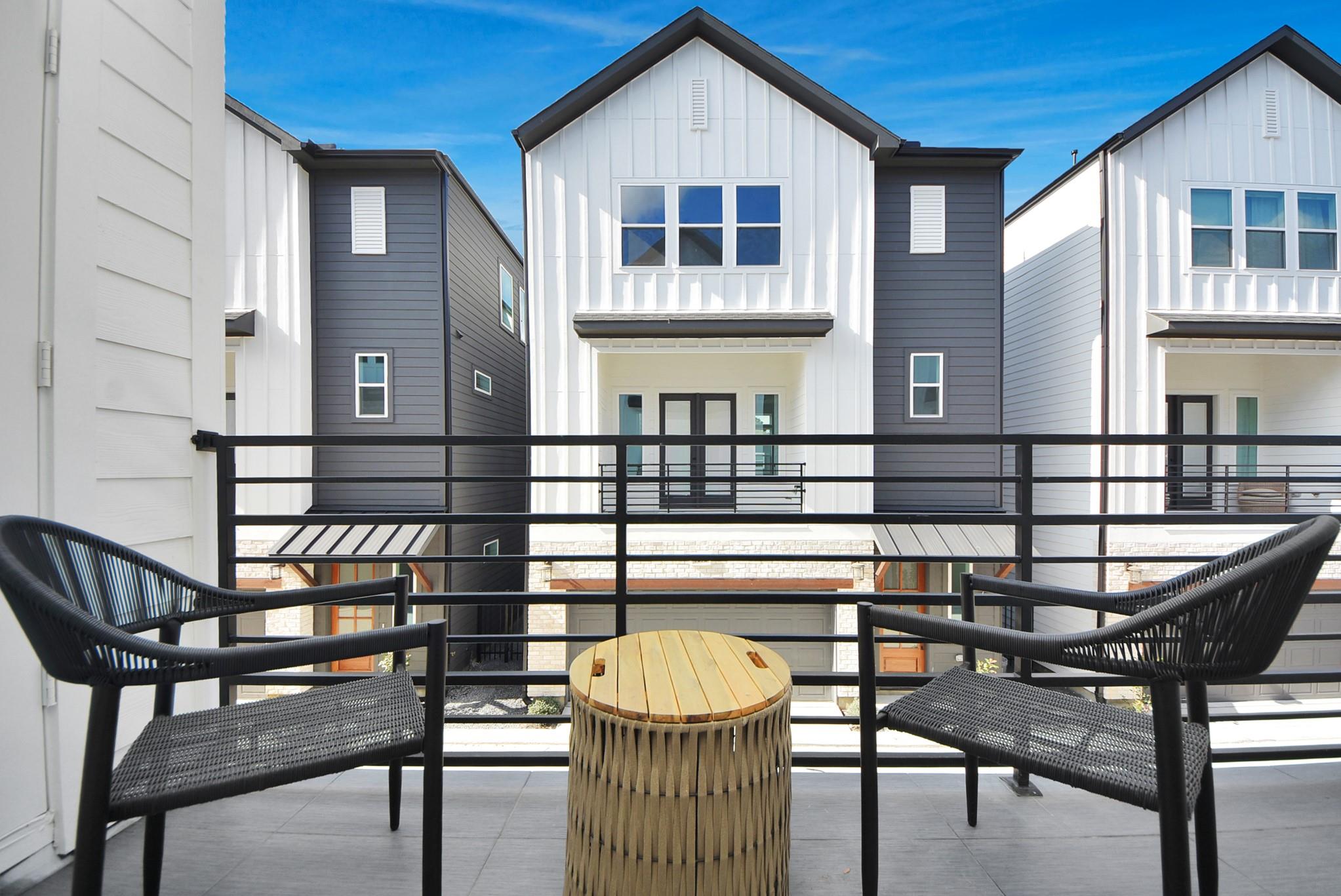 923 Fisher Street Unit: E