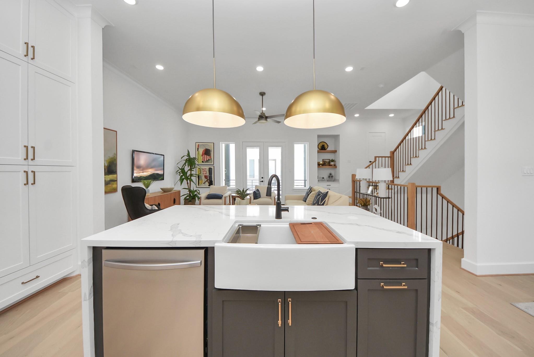 923 Fisher Street Unit: E