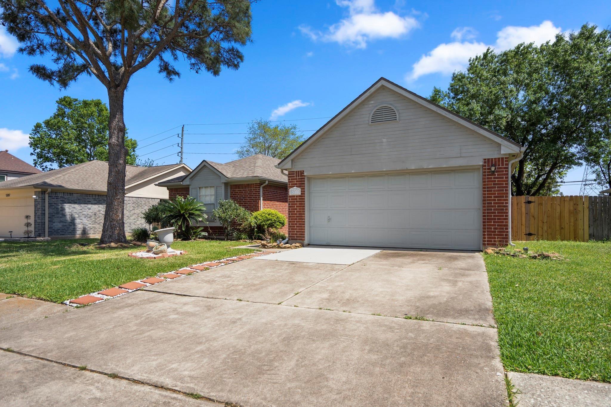 5211 Roserock Lane