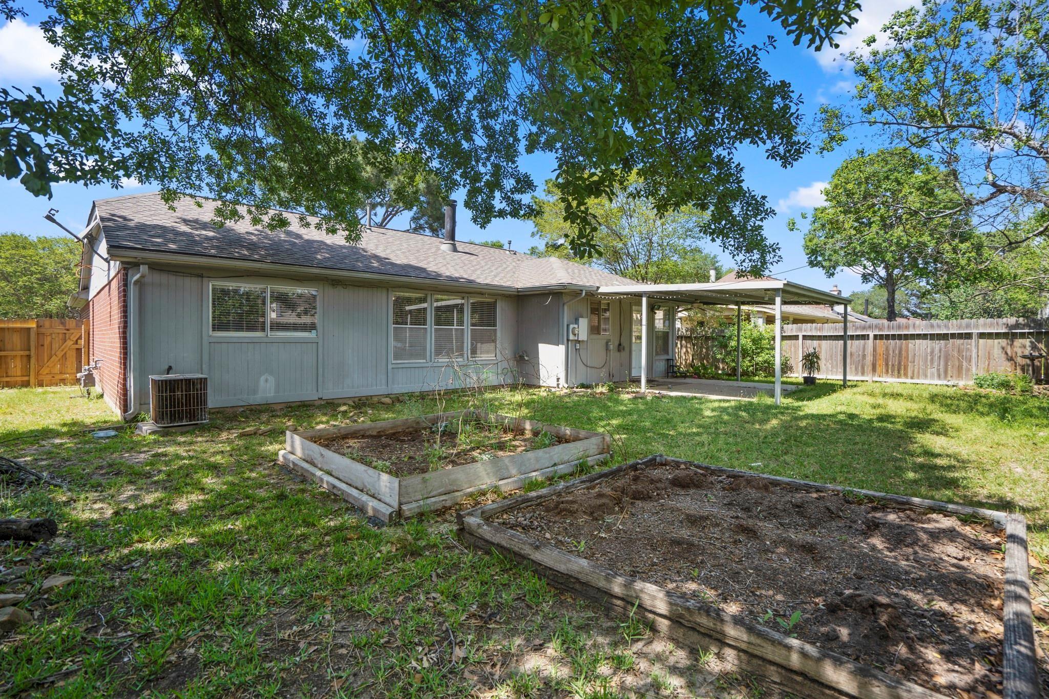 5211 Roserock Lane