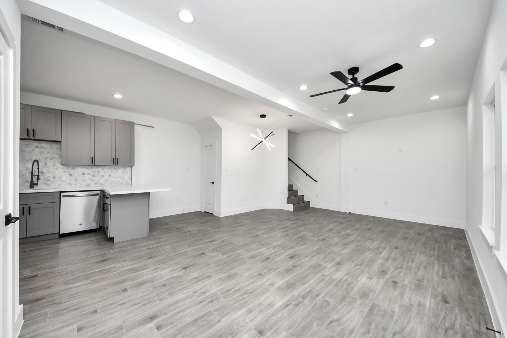 7412 Carver Road # B