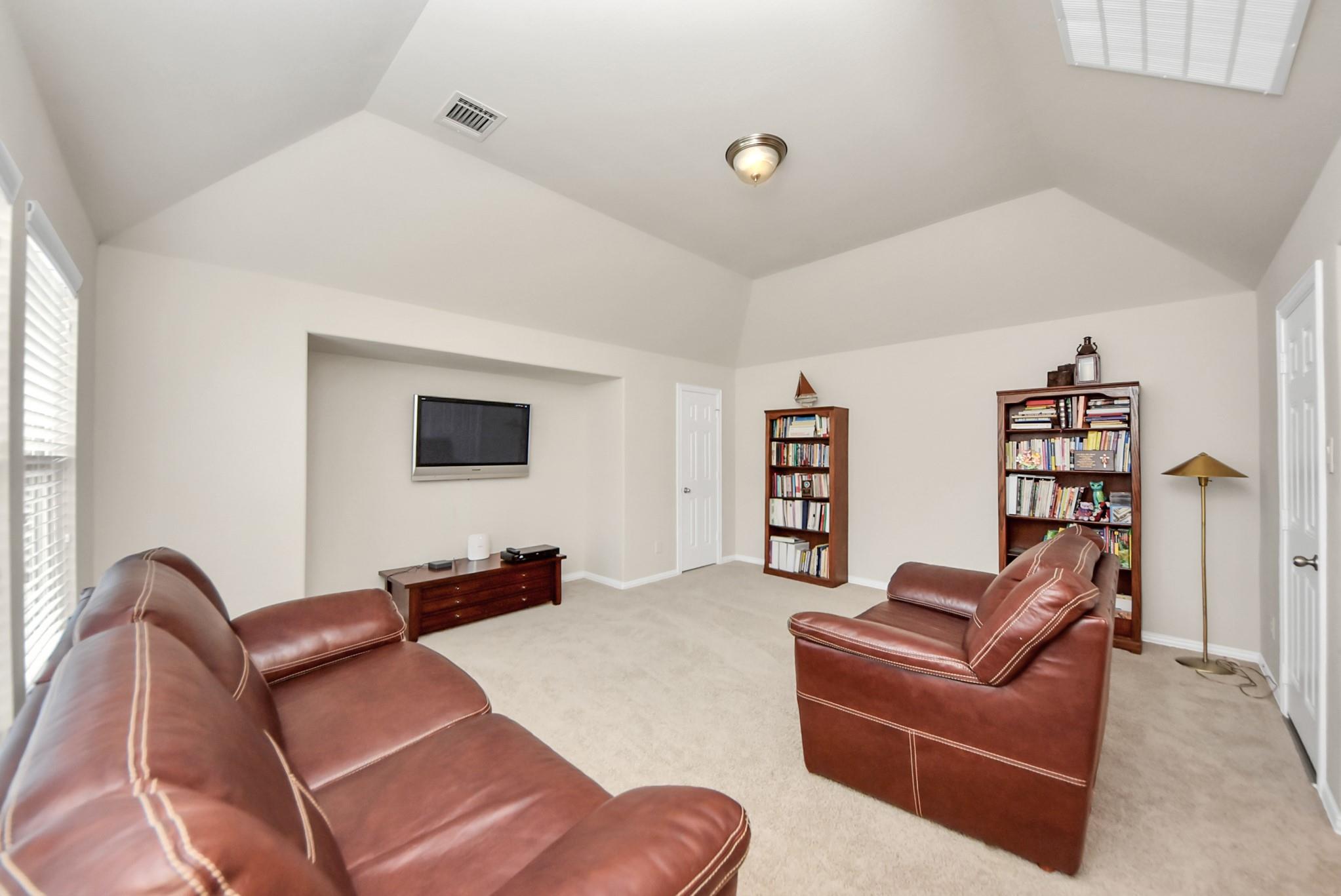 8131 Black Percher Street