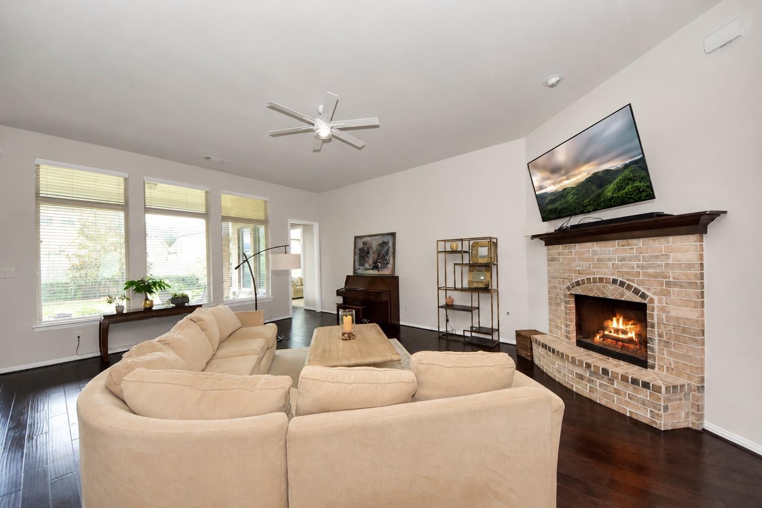 8131 Black Percher Street