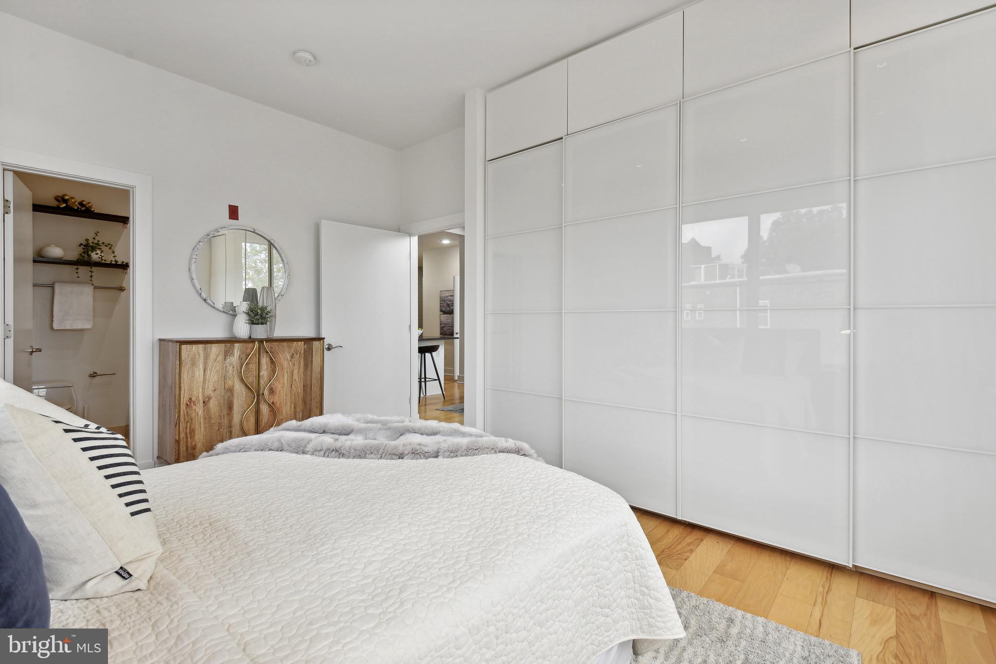 449 R STREET NW Unit: 301