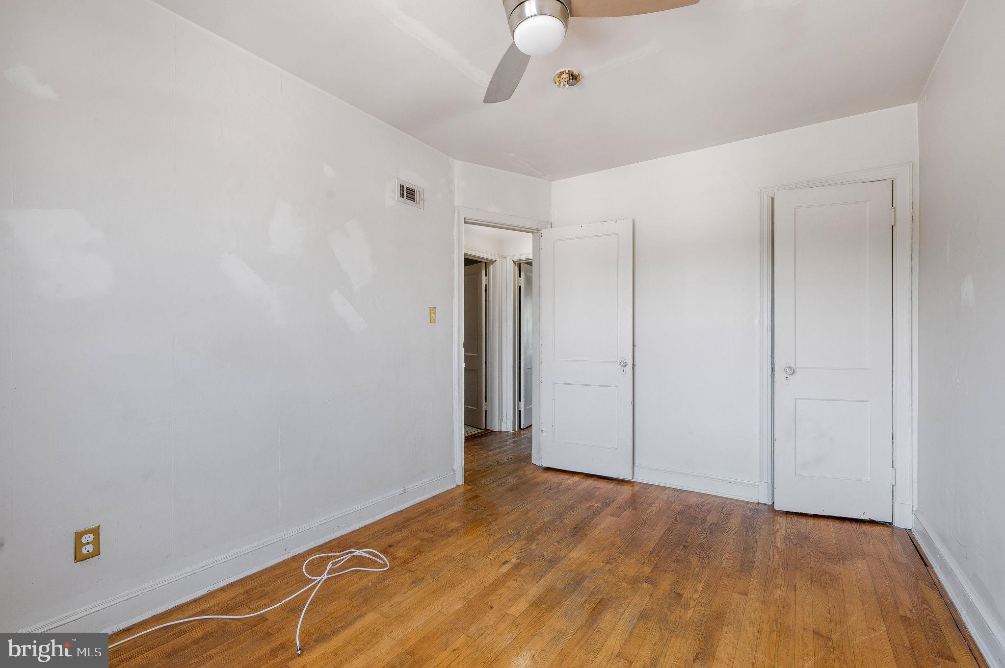 4803 S Dakota NE