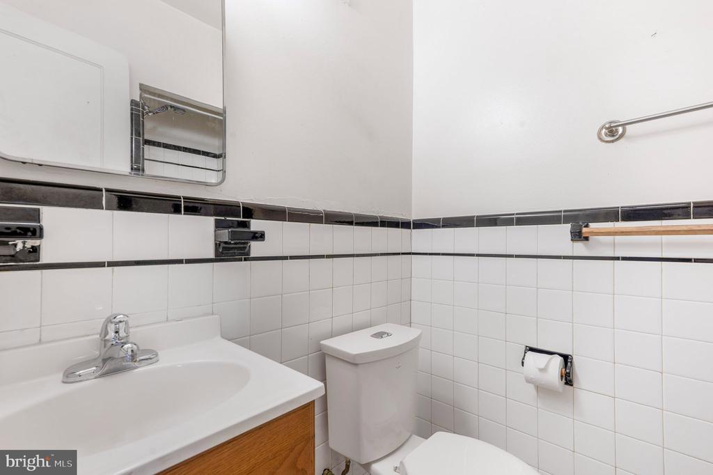 4803 S Dakota NE