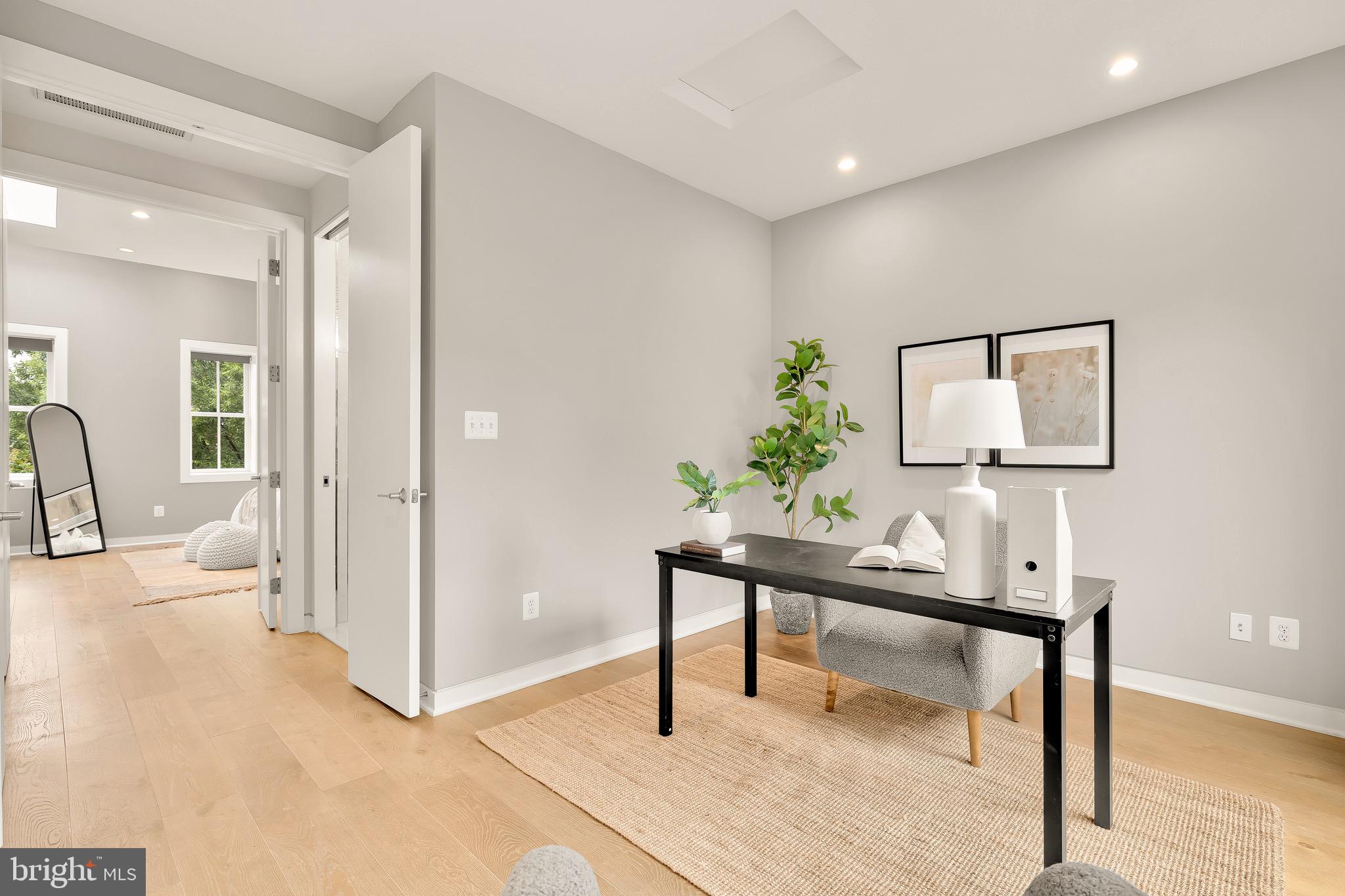 1501 Vermont Ave NW #3