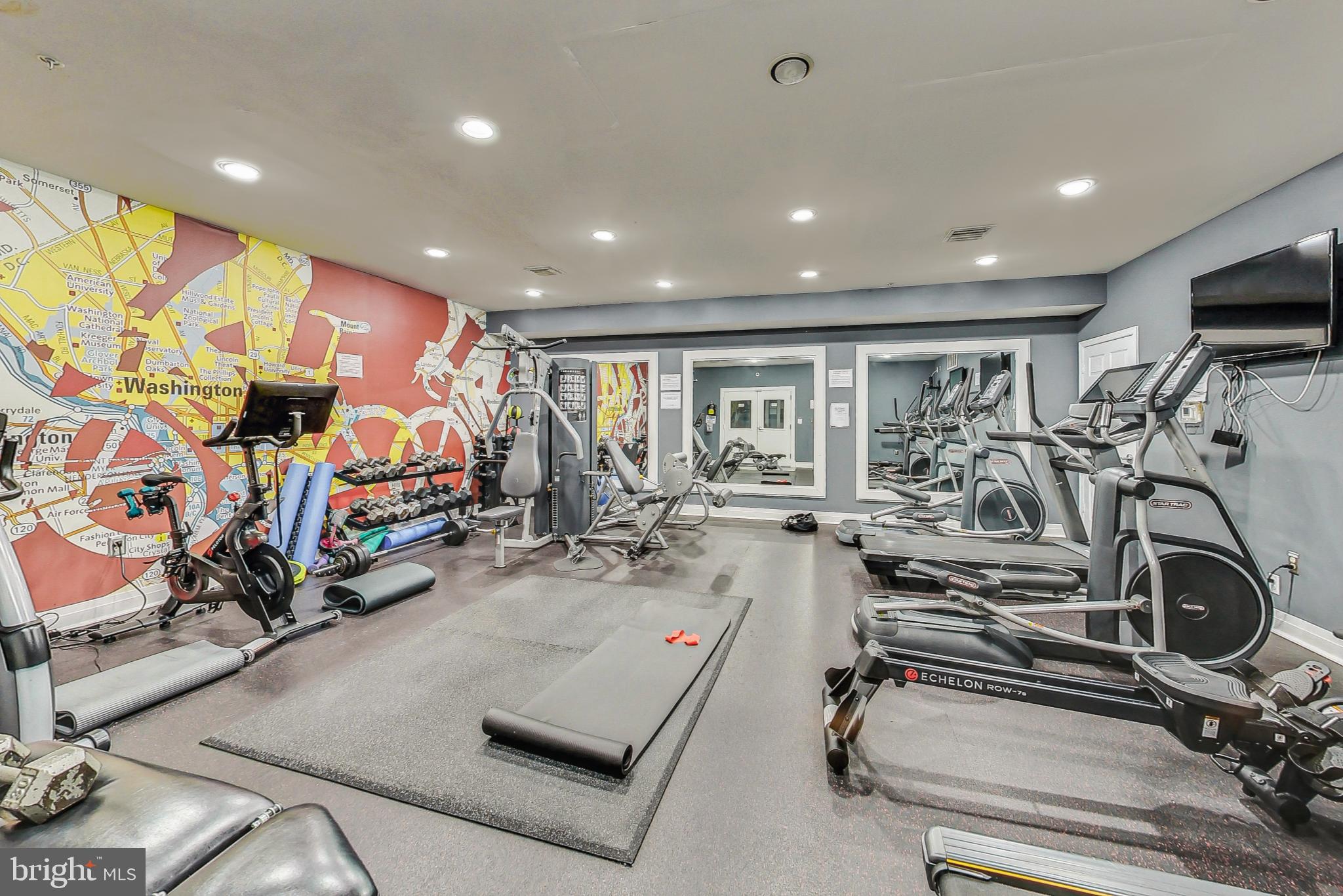 2001 12th St NW #412