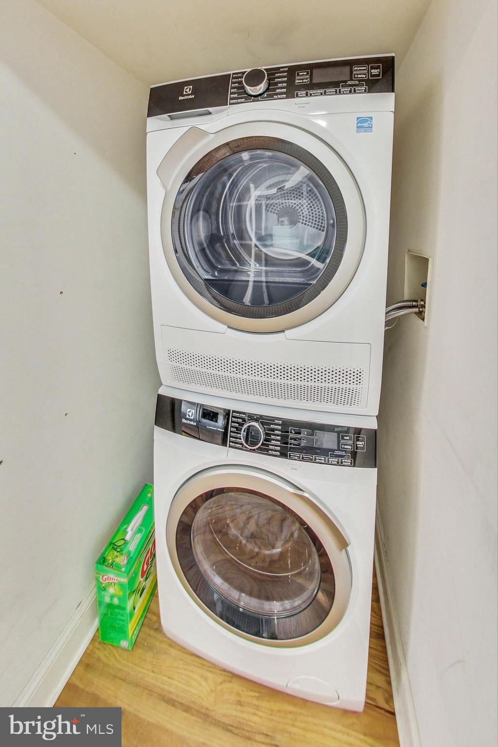 1653 Trinidad Ave NE #4