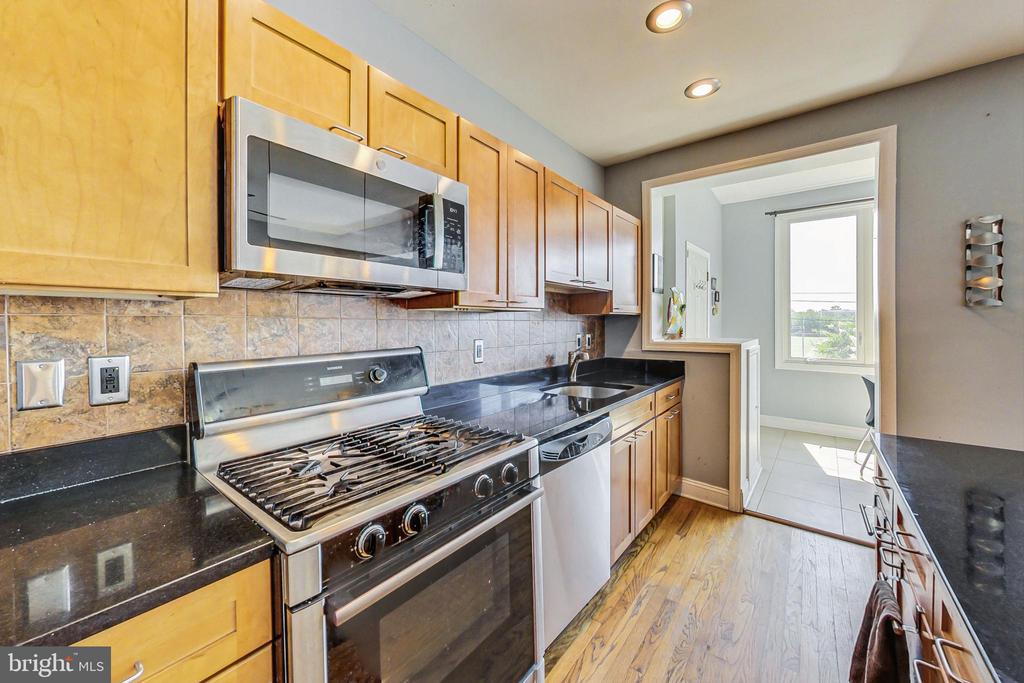 1653 Trinidad Ave NE #4