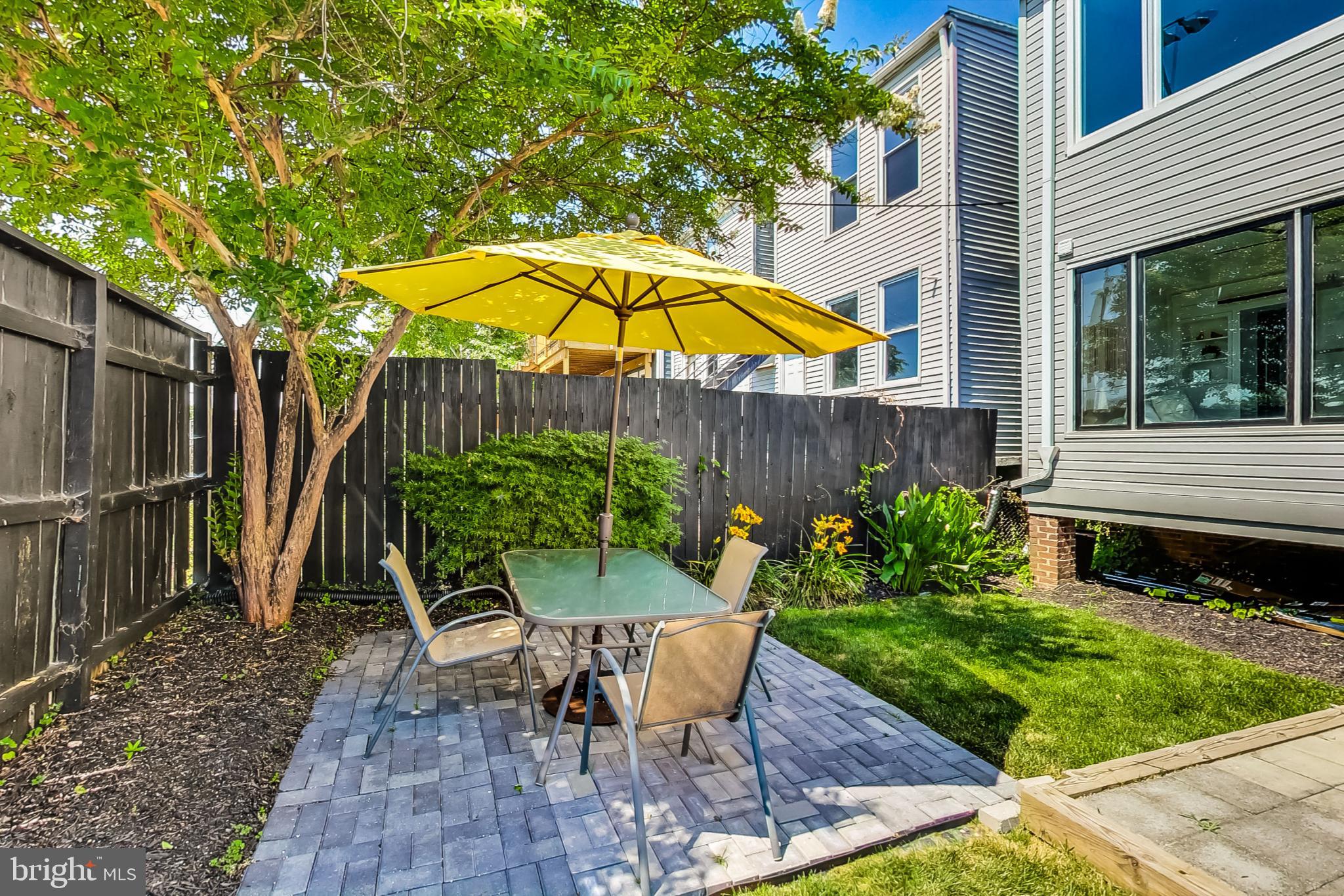 1653 Trinidad Ave NE #4