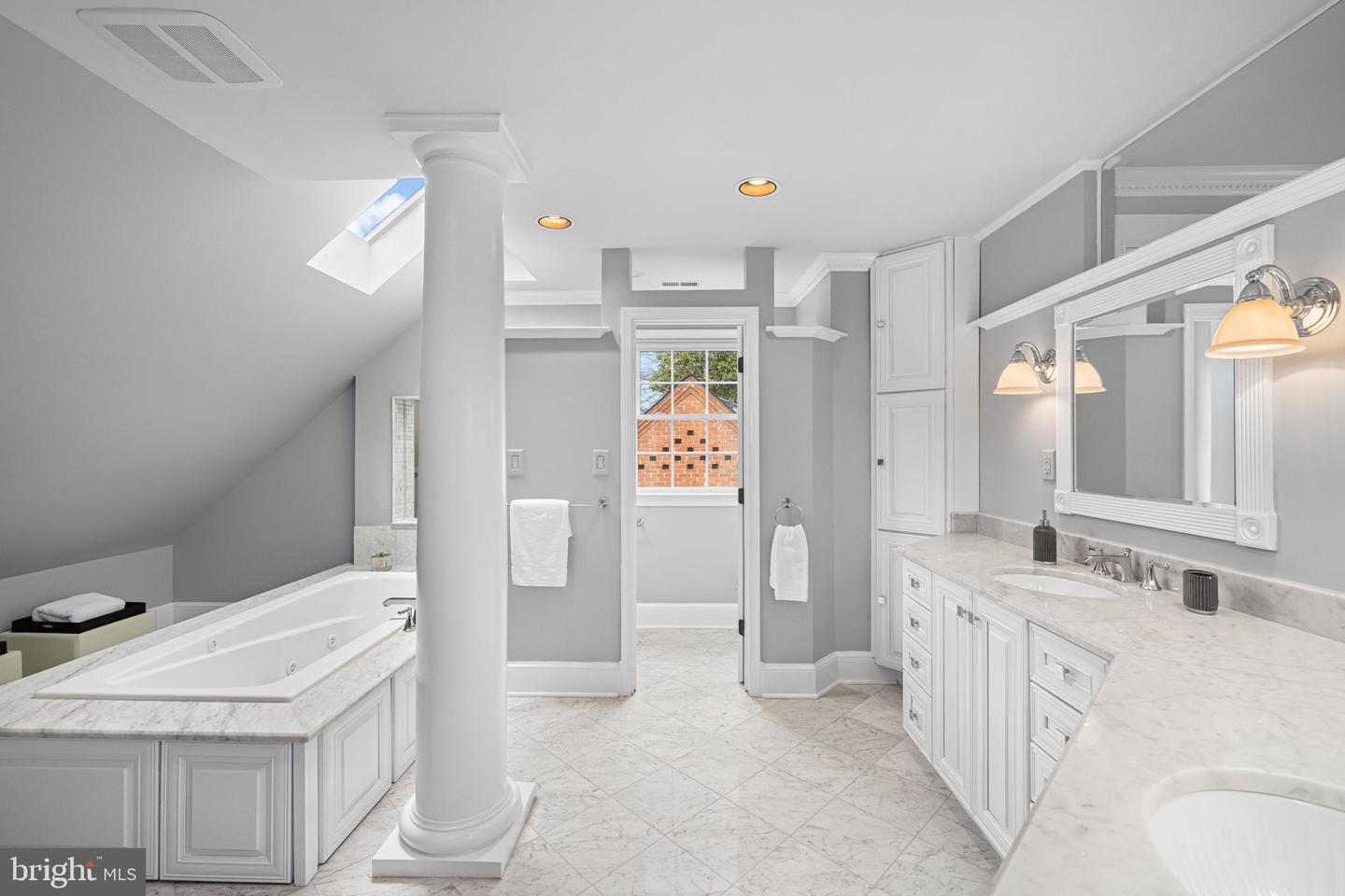 3121 Appleton St NW