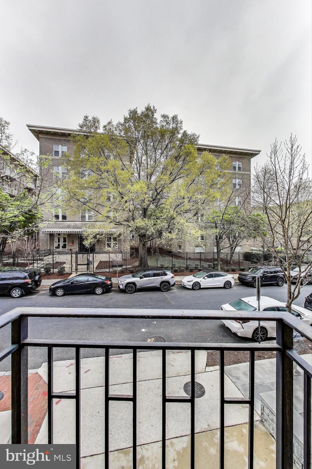 1307 Clifton St NW #22