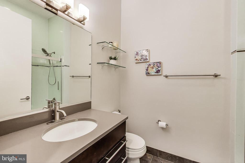1307 Clifton St NW #22