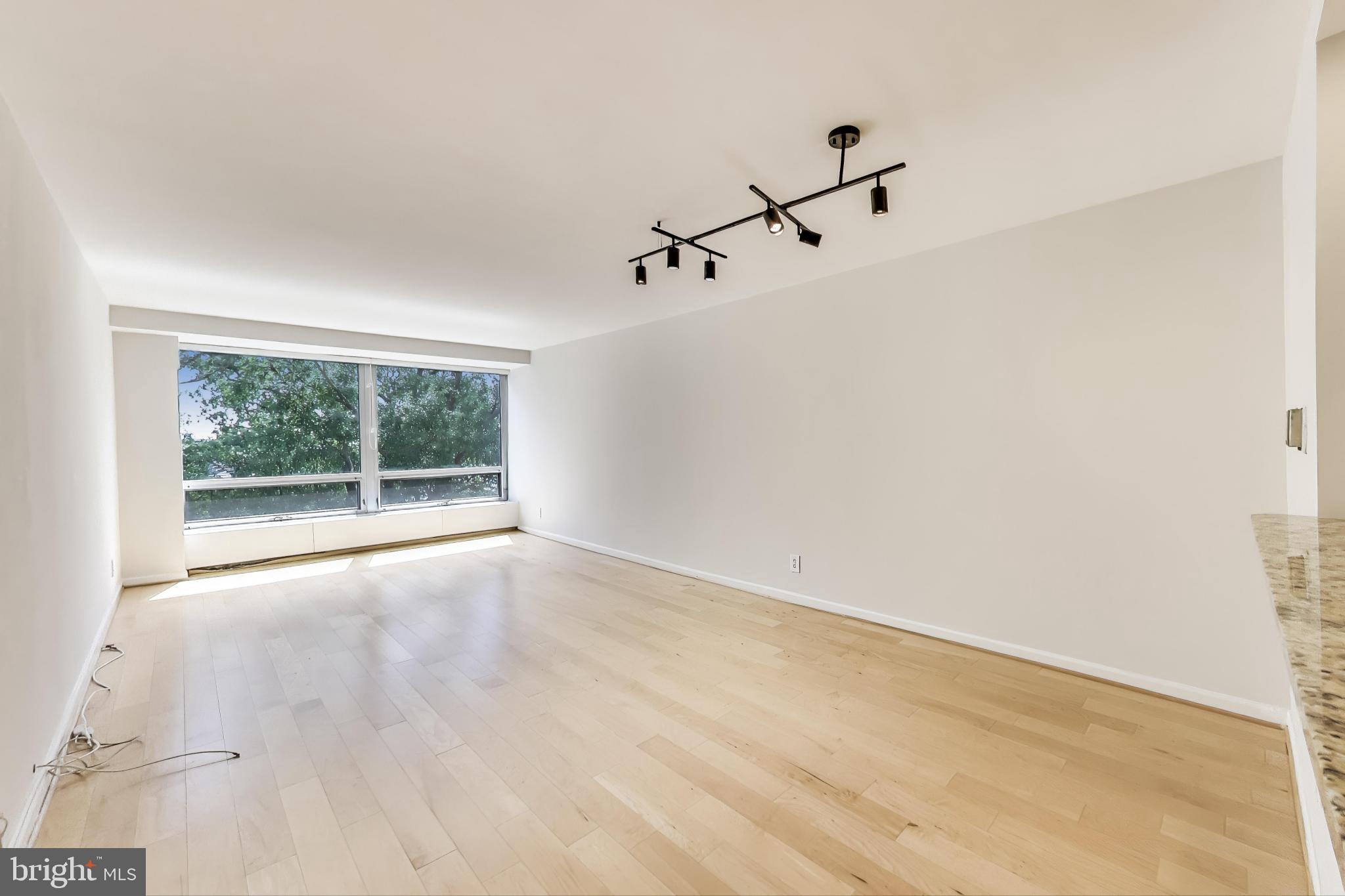 1435 4TH STREET SW B609