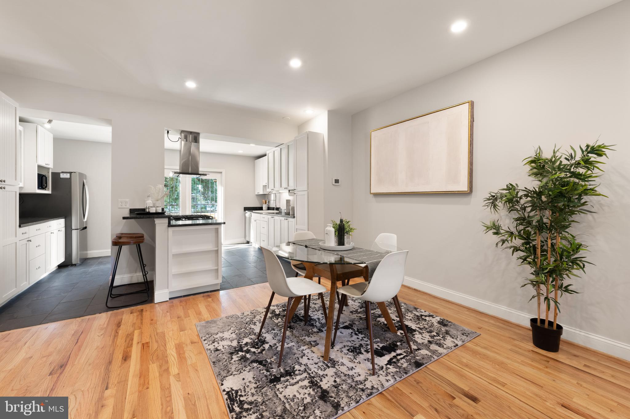 1427 MORSE STREET NE