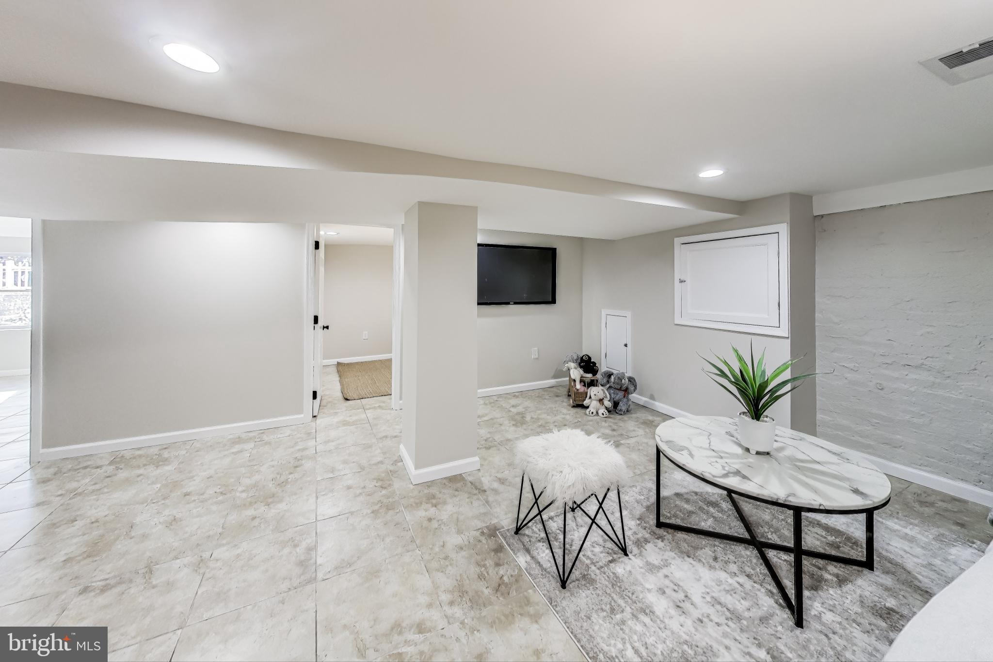 4301 KANSAS AVENUE NW