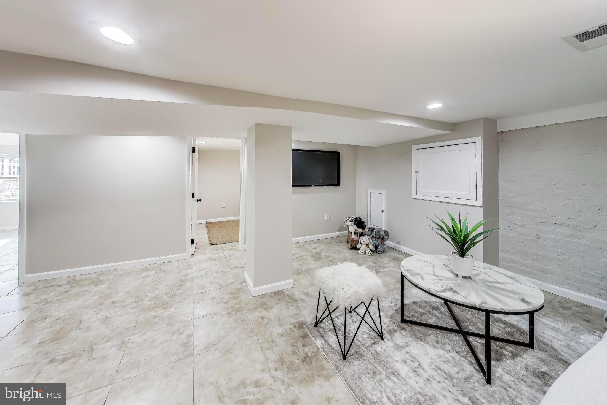 4301 KANSAS AVENUE NW