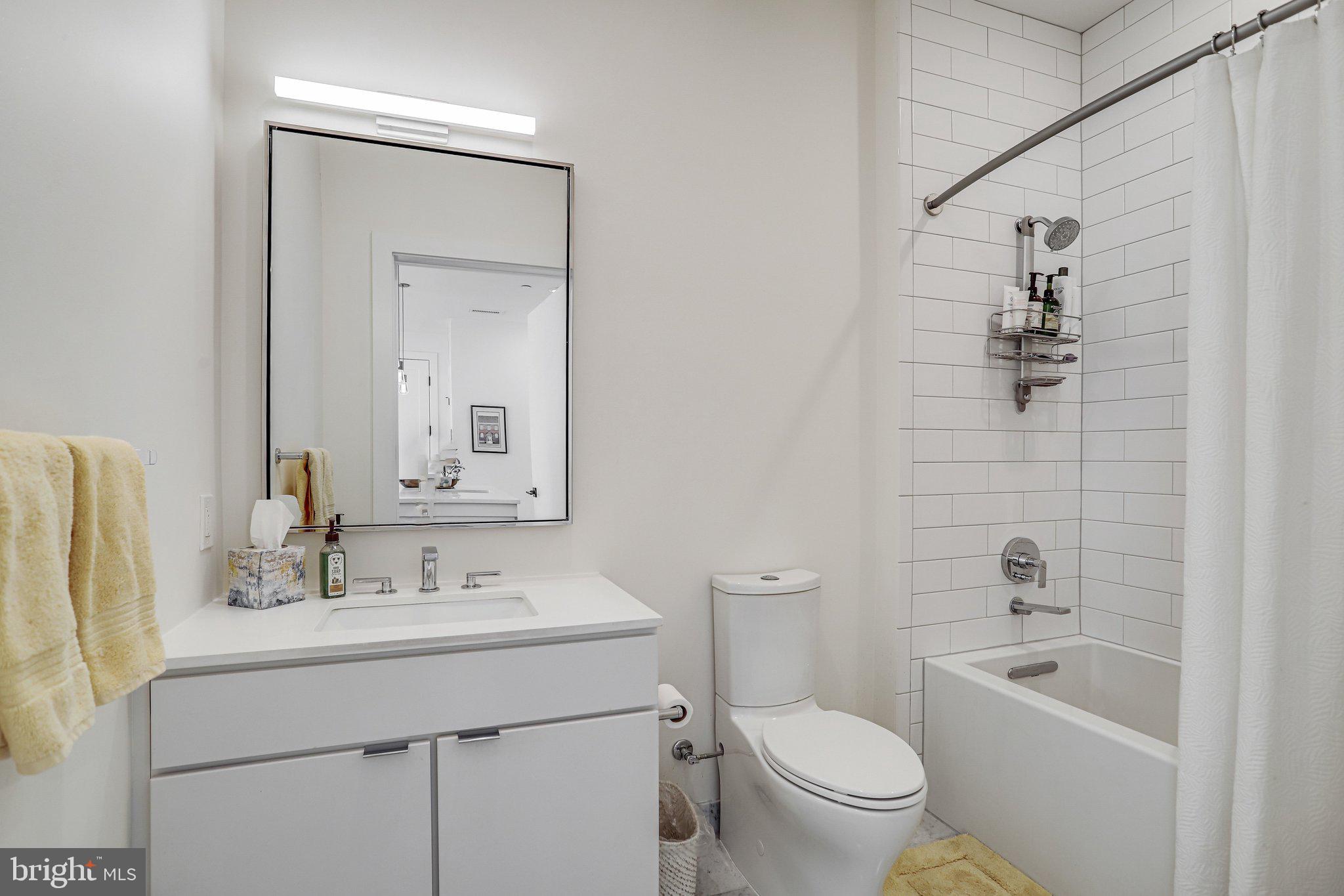 300 8TH STREET NE 404