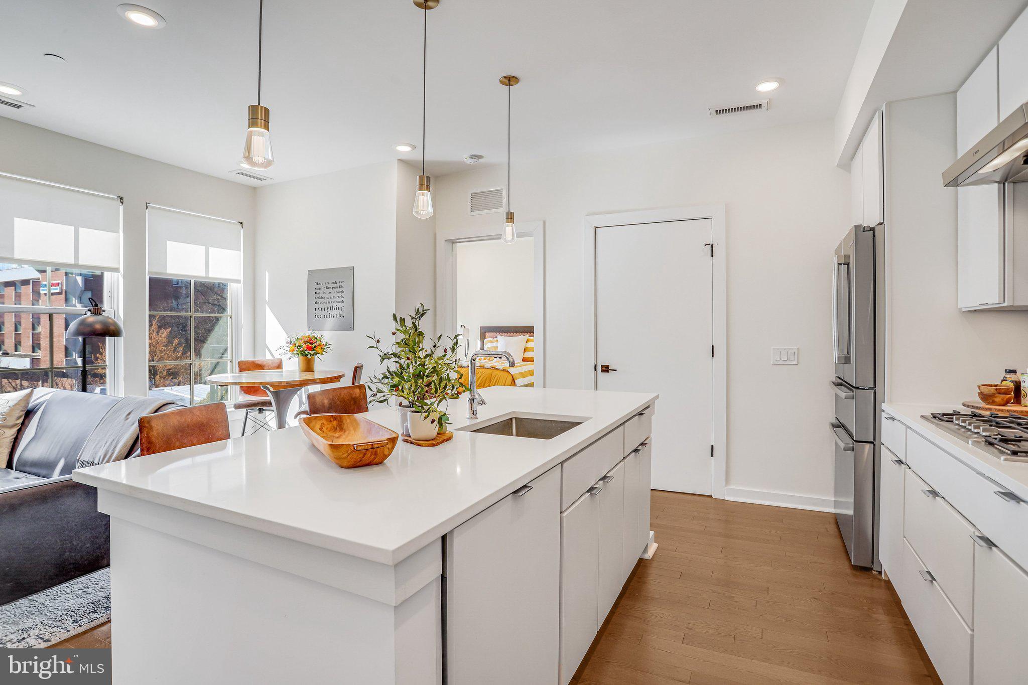 300 8TH STREET NE 404