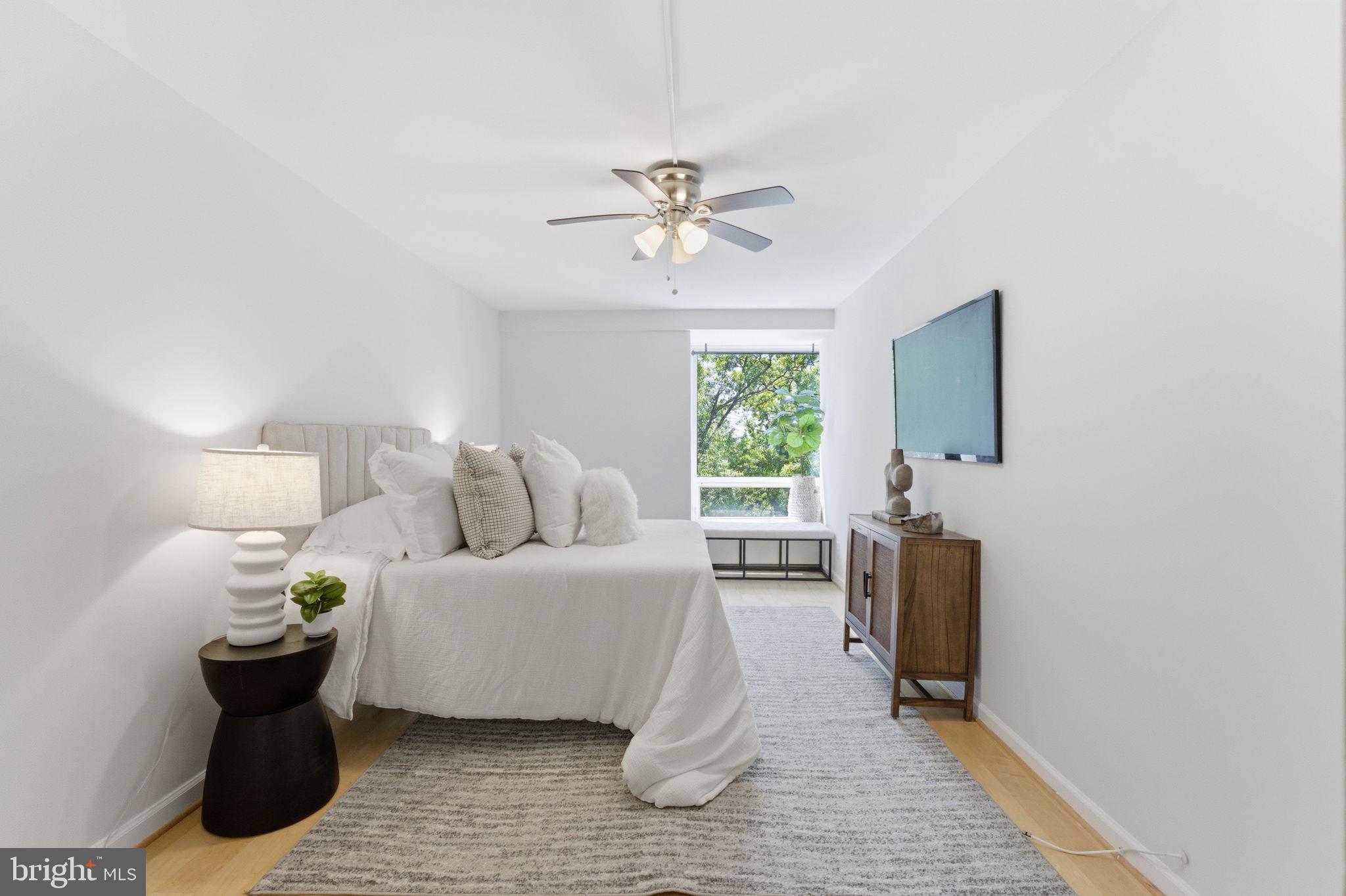1435 4TH STREET SW B609