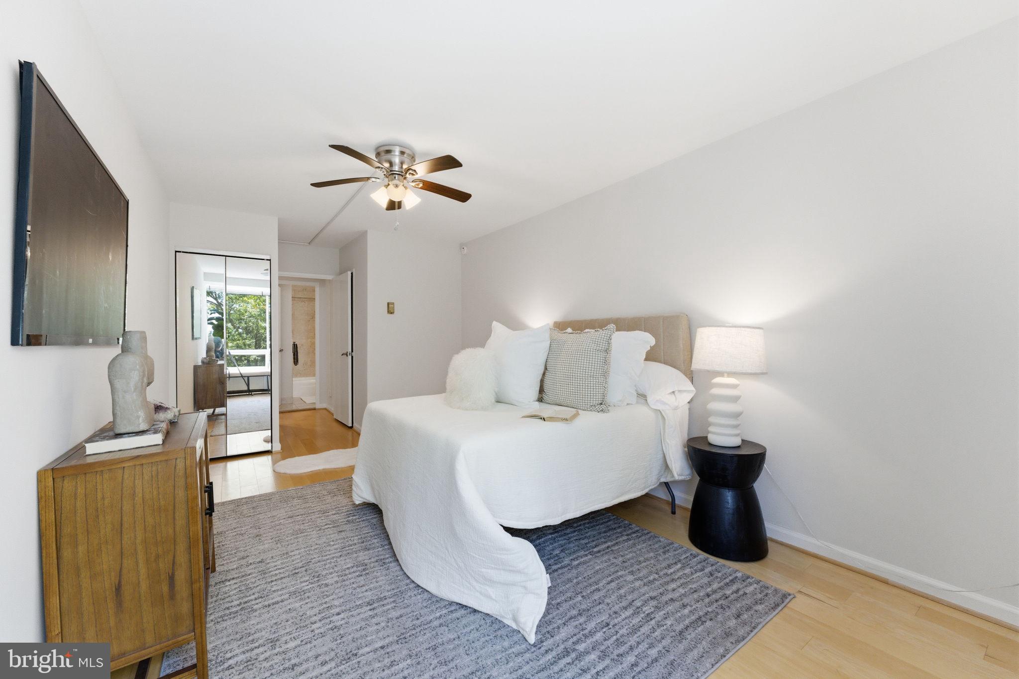 1435 4TH STREET SW B609
