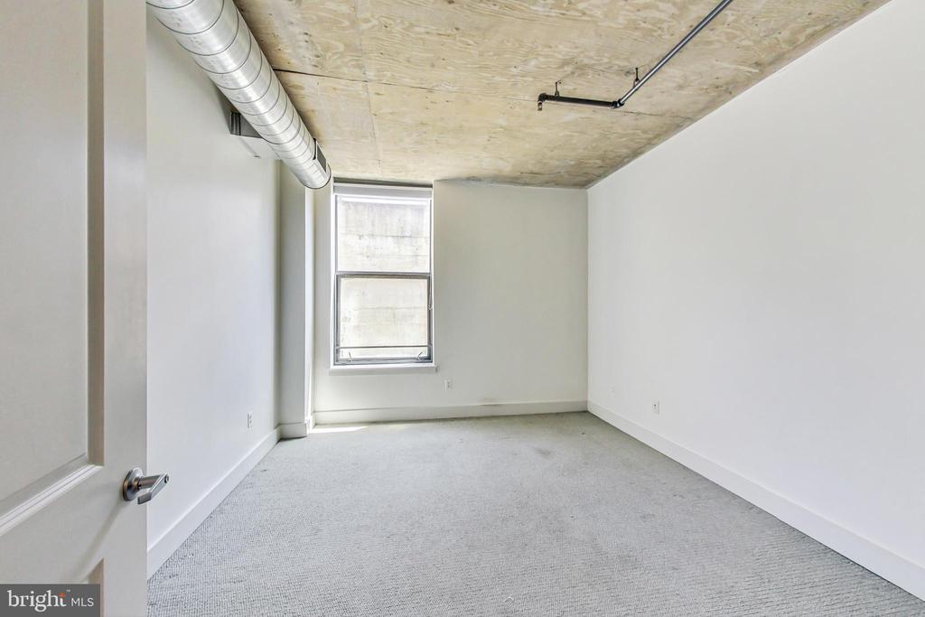 2301 CHAMPLAIN STREET NW Unit: T04