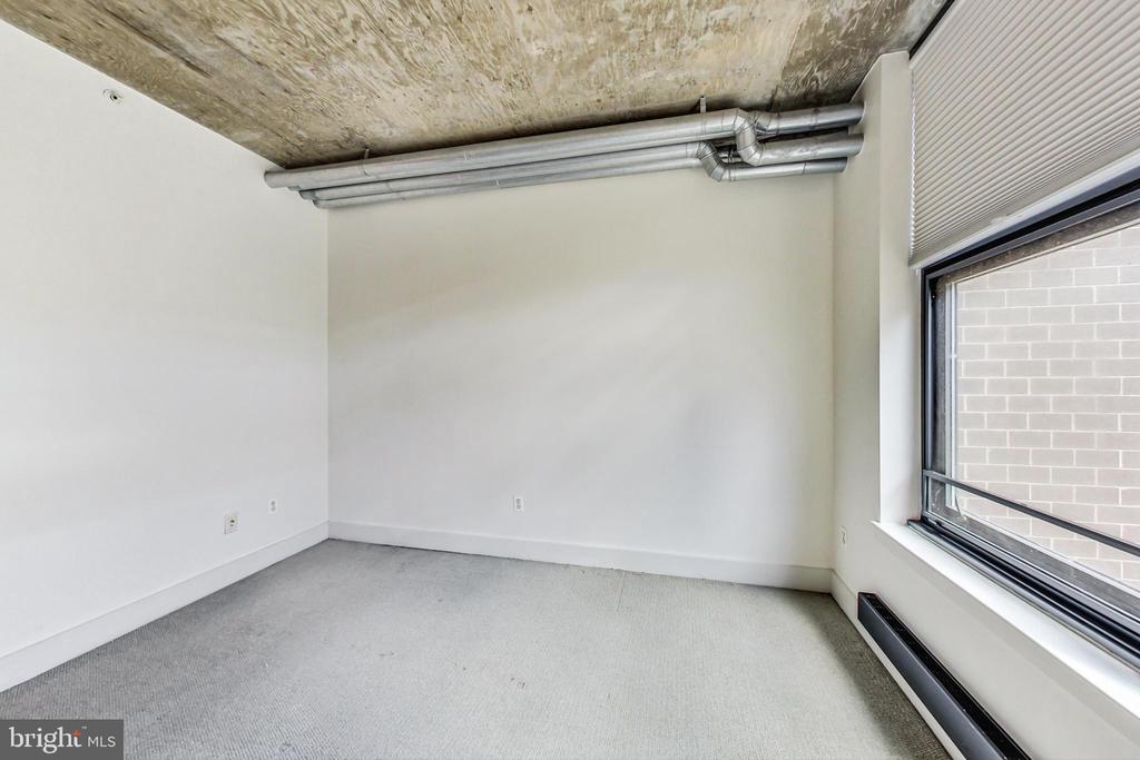 2301 CHAMPLAIN STREET NW Unit: T04